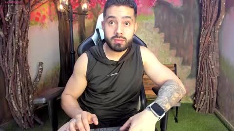 Mike Blare online show from December 27, 8:18 pm