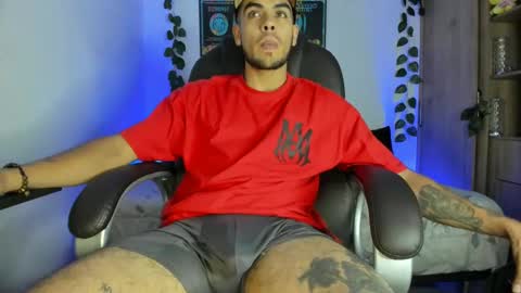 mikee_scooth online show from February 26, 1:53 am