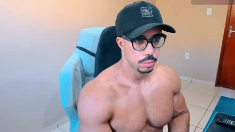 Snapshot of mikehotk chatting on September 27, 7:01 pm mikehotk online show from September 27, 7:01 pm