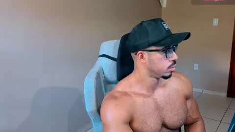 Snapshot of mikehotk chatting on October 23, 1:03 pm mikehotk online show from October 23, 1:03 pm