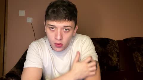 Snapshot of mikelaur chatting on January 6, 7:24 pm MikeLaur online show from January 6, 7:24 pm