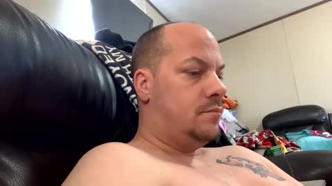 Snapshot of mikeylikesit2222 chatting on February 2, 5:59 pm mikeylikesit2222 online show from February 2, 5:59 pm