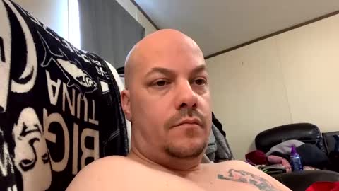 Snapshot of mikeylikesit2222 chatting on January 3, 9:47 pm mikeylikesit2222 online show from January 3, 9:47 pm