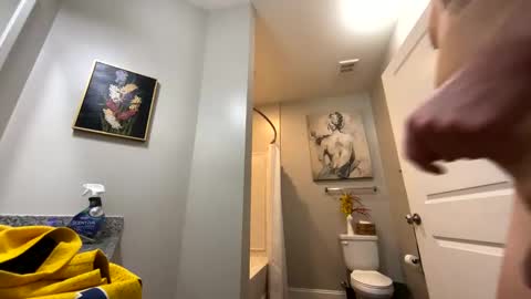 Snapshot of mikeywhite123 chatting on February 17, 8:09 am mikeywhite123 online show from February 17, 8:09 am