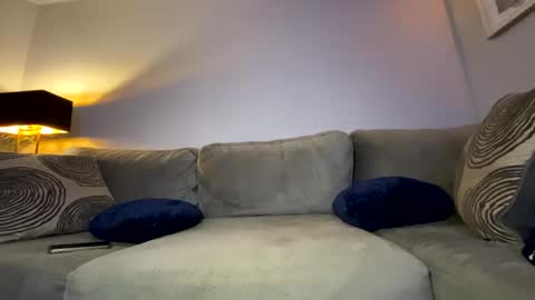 Snapshot of mikeywhite123 chatting on December 25, 4:44 am mikeywhite123 online show from December 25, 4:44 am