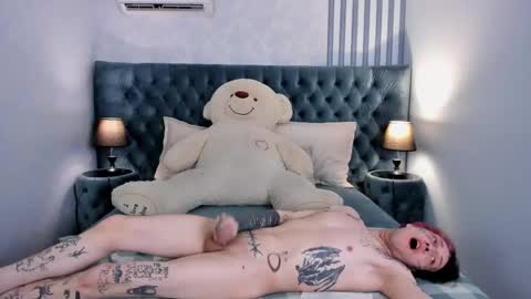 mikkibev online show from January 9, 10:59 pm