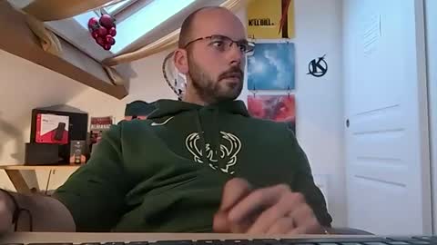 Snapshot of mikmik91 chatting on January 7, 4:05 pm mikmik91 online show from January 7, 4:05 pm