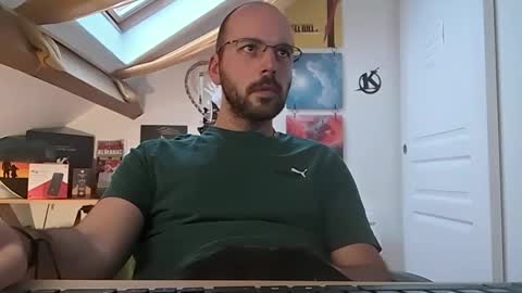 Snapshot of mikmik91 chatting on January 24, 4:06 pm mikmik91 online show from January 24, 4:06 pm