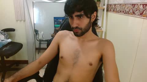 milanzaire online show from January 9, 12:14 am