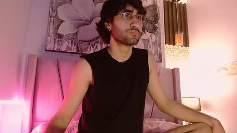 milanzaire online show from December 31, 7:51 pm