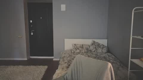 Mila online show from April 13, 4:35 am