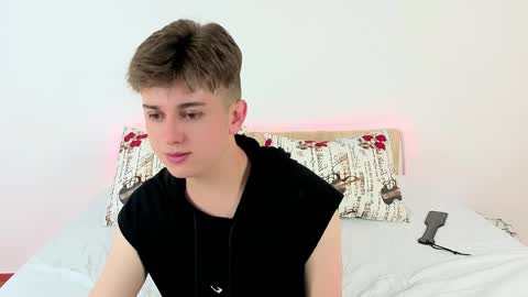 Miles online show from June 6, 3:01 am