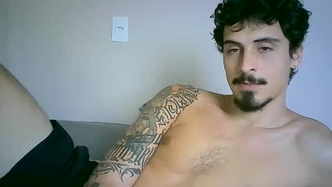 milkoffee online show from December 4, 5:00 pm