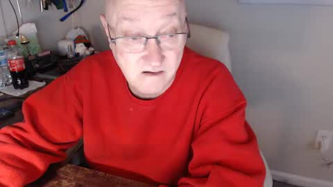 Snapshot of millenium0129 chatting on January 4, 2:14 am millenium0129 online show from January 4, 2:14 am