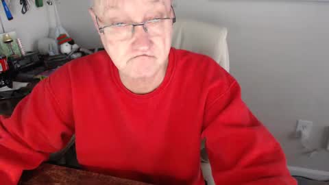 Snapshot of millenium0129 chatting on March 10, 4:03 pm millenium0129 online show from March 10, 4:03 pm