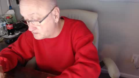 Snapshot of millenium0129 chatting on December 24, 1:16 am millenium0129 online show from December 24, 1:16 am