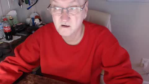 Snapshot of millenium0129 chatting on January 3, 12:22 am millenium0129 online show from January 3, 12:22 am