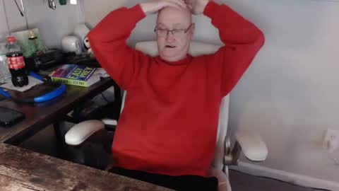 Snapshot of millenium0129 chatting on February 7, 1:36 am millenium0129 online show from February 7, 1:36 am