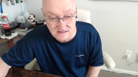 Snapshot of millenium0129 chatting on March 6, 4:38 pm millenium0129 online show from March 6, 4:38 pm