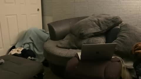 SlimnHungOH online show from December 10, 8:30 am