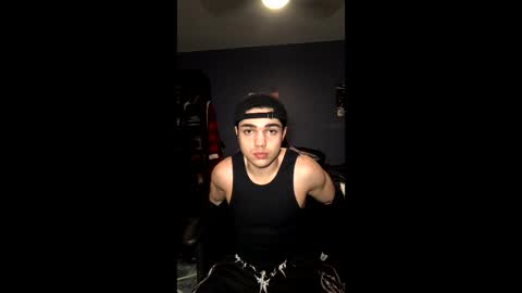 millssiikk online show from December 23, 6:55 am