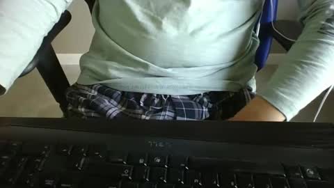 Snapshot of milwaukeebadger24 chatting on December 6, 3:55 pm milwaukeebadger24 online show from December 6, 3:55 pm