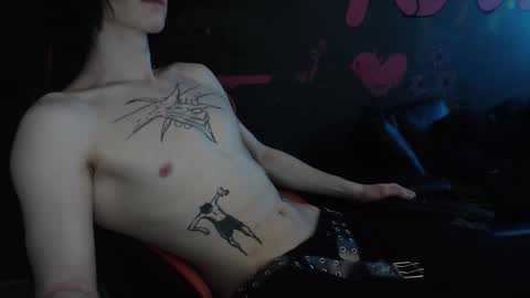 Max online show from January 13, 5:01 am