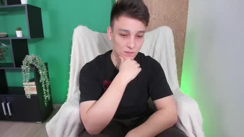 Snapshot of minato_kono chatting on January 17, 1:03 pm minato_kono online show from January 17, 1:03 pm