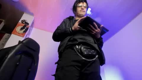 Mijail Volkov online show from January 17, 3:31 am