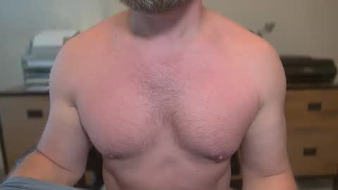 MISTER DILF  online show from May 26, 4:47 pm