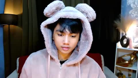 SAINT SACHI  will make your day  online show from December 8, 9:02 am