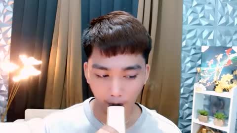 SAINT SACHI  will make your day  online show from September 12, 6:35 am