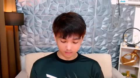 SAINT SACHI  will make your day  online show from March 3, 6:45 am