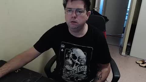 Snapshot of mistercoeur1 chatting on December 30, 8:10 am mistercoeur online show from December 30, 8:10 am