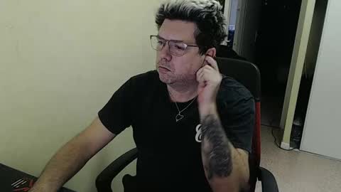 Snapshot of mistercoeur1 chatting on January 2, 9:11 am mistercoeur online show from January 2, 9:11 am