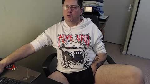 Snapshot of mistercoeur1 chatting on February 9, 9:26 am mistercoeur online show from February 9, 9:26 am