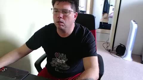 Snapshot of mistercoeur1 chatting on October 22, 3:16 pm mistercoeur online show from October 22, 3:16 pm