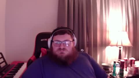 Snapshot of mistermac935 chatting on December 7, 5:15 am mistermac935 online show from December 7, 5:15 am