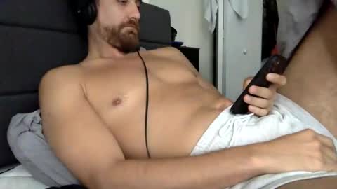 Hrny Lat  .. online show from October 18, 7:30 pm