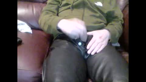 Leather Pants online show from November 11, 9:09 pm