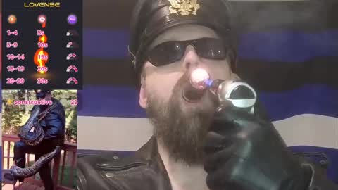 Snapshot of mmazsnake chatting on January 18, 12:17 am SMOKINsnakeEYEZ online show from January 18, 12:17 am