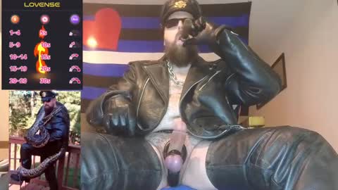 Snapshot of mmazsnake chatting on February 15, 12:05 am SMOKINsnakeEYEZ online show from February 15, 12:05 am