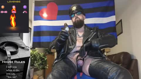 Snapshot of mmazsnake chatting on October 3, 11:32 pm SMOKINsnakeEYEZ online show from October 3, 11:32 pm