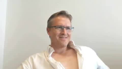 Moe online show from January 14, 7:00 pm