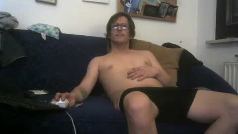 Snapshot of mojoflow39 chatting on September 23, 7:57 pm Fr online show from September 23, 7:57 pm