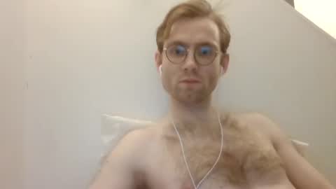 molliter online show from December 9, 5:24 pm