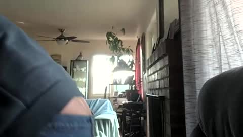 Monkee Dance online show from December 15, 8:25 pm