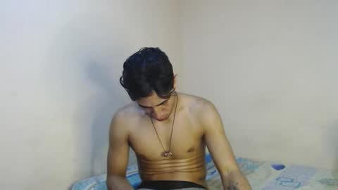 Snapshot of monkey_uchiha77 chatting on October 22, 2:37 am simon dice online show from October 22, 2:37 am