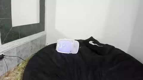 monkeyd_66 online show from February 28, 2:31 pm