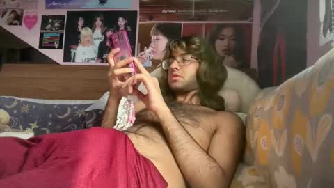 moon online show from June 4, 2:45 pm